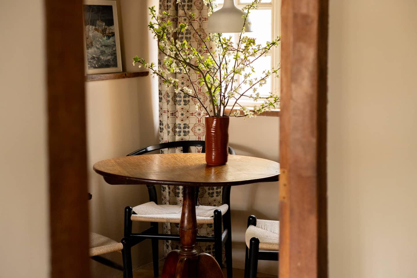 Breakfast table