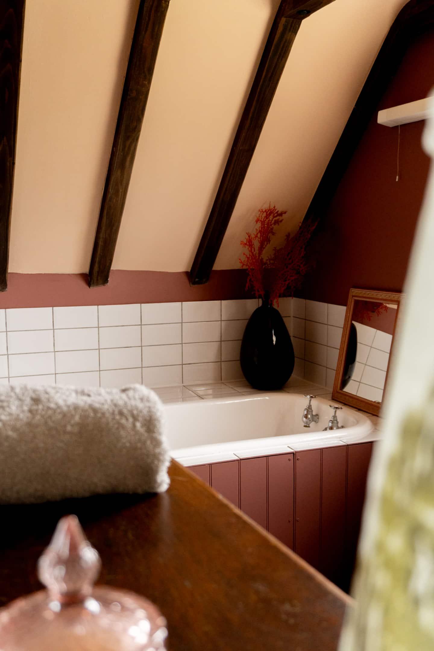 En-suite bath